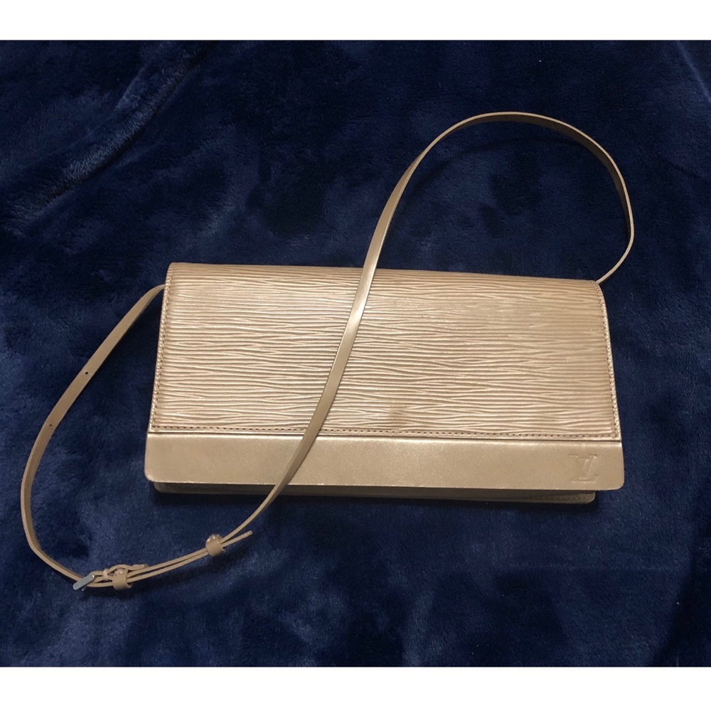 Louis Vuitton Epi Honfleur Clutch